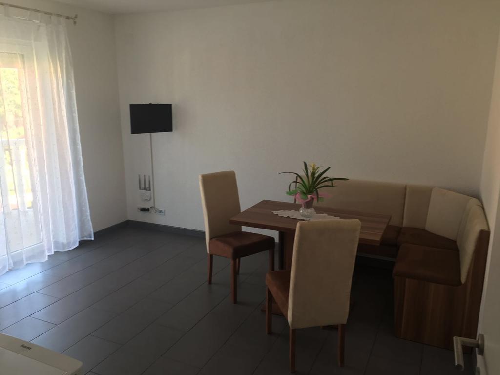 Apartments Barbic 우마그 외부 사진